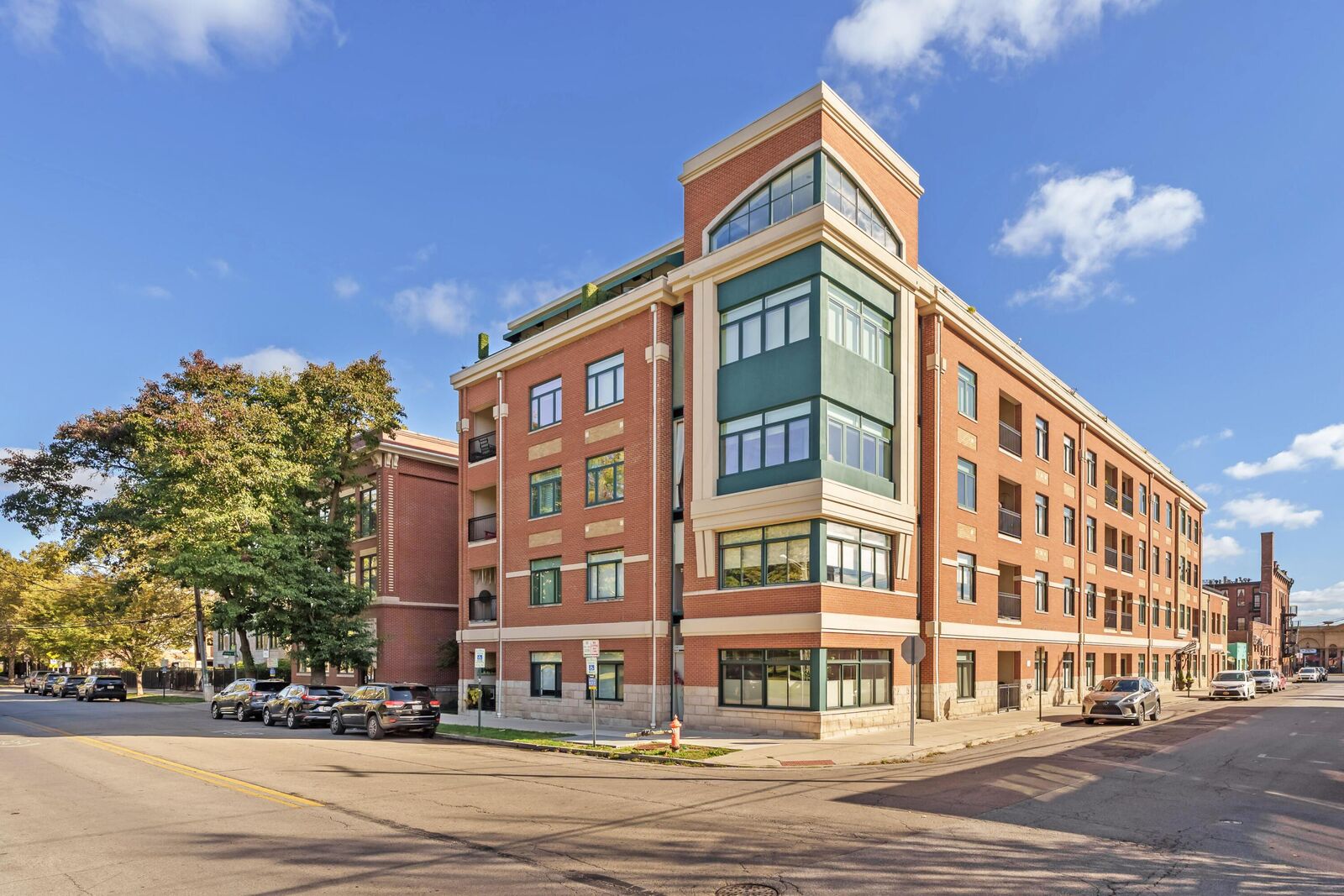 Property Photo: 34 W Poplar Avenue OH 43215