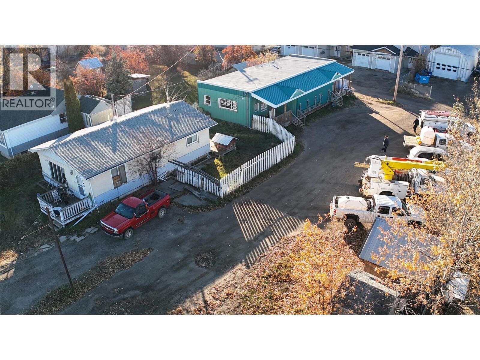 Property Photo: 1433/1437 101 Avenue BC V1G 2A6