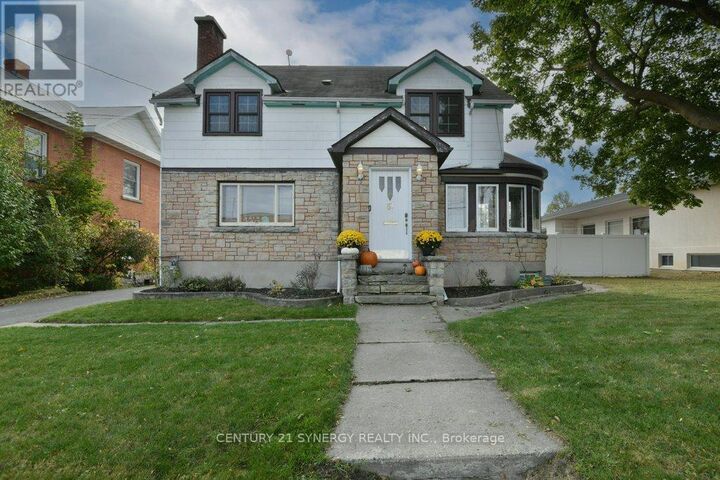 61 Daniel Street North  Arnprior ON K7S 2K6 photo