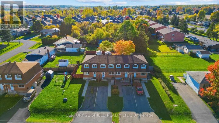 Property Photo: 3324 Cadeb Avenue ON K6K 1L8