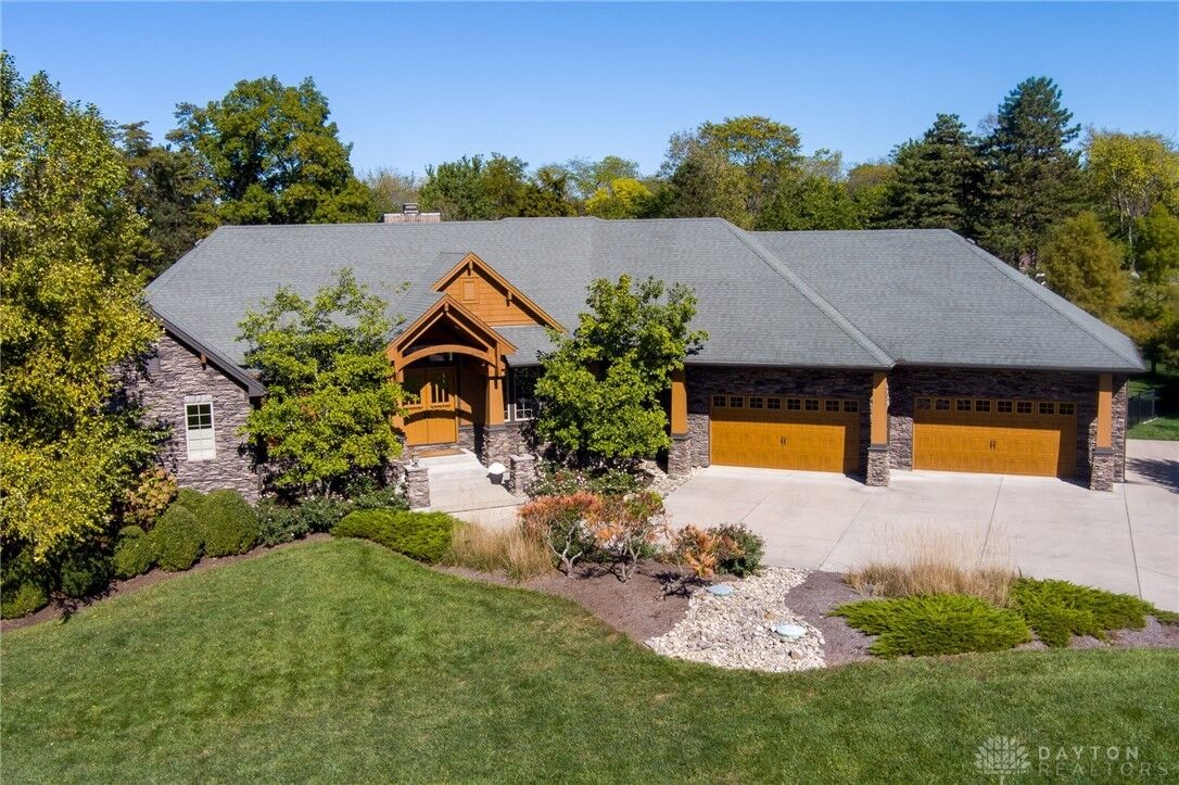 Property Photo: 5199 Medlar Road OH 45342