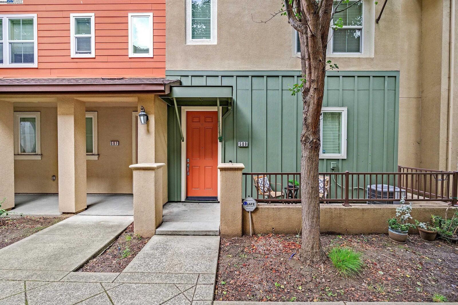 Property Photo: 589 Staley Ave CA 94541