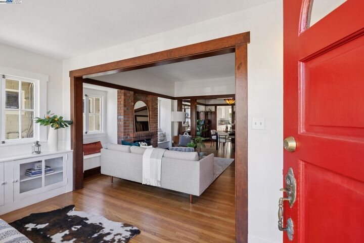 Property Photo: 3246 Garfield Ave CA 94501