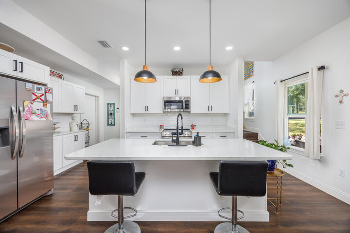 Property Photo: 389 Quail Ridge Road FL 32435