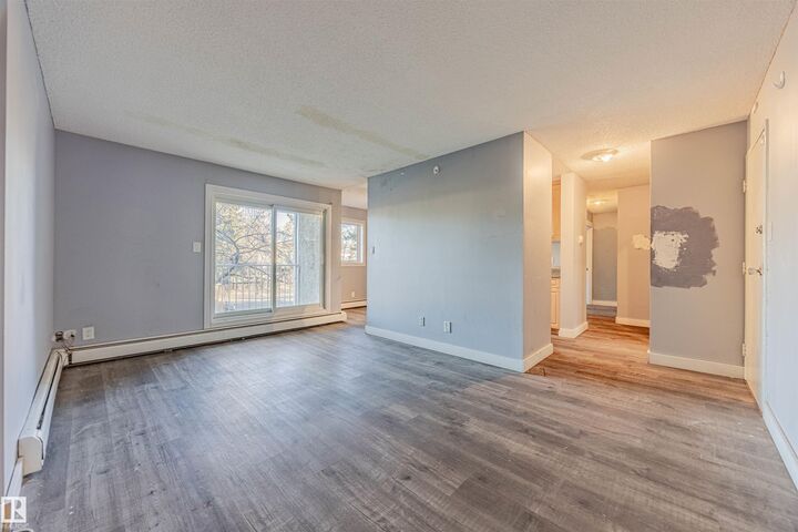 Property Photo: 11255 31 Avenue NW 28 AB T6J 3V6