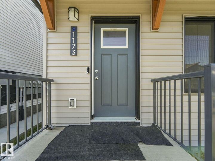 Property Photo:  1173 Aster Boulevard NW  AB T6T 2S3