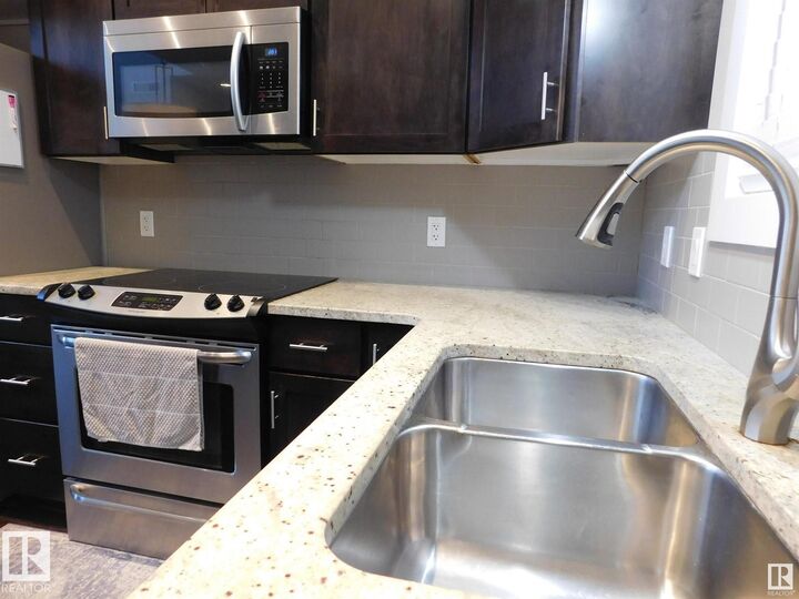 Photo de la propriété: 11518 76 Avenue NW 50 AB T6G 0K7