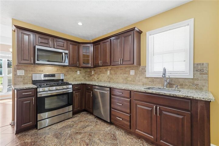 Property Photo:  208 Park Forest Way NW  GA 30144
