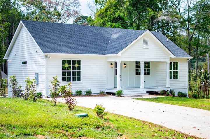 Property Photo:  215 Rome Street  GA 30108 