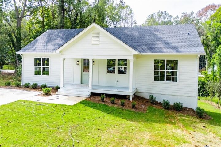 Property Photo: 215 Rome Street GA 30108