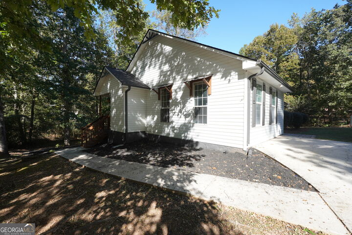 Property Photo: 114 Aristocratic Way GA 30248