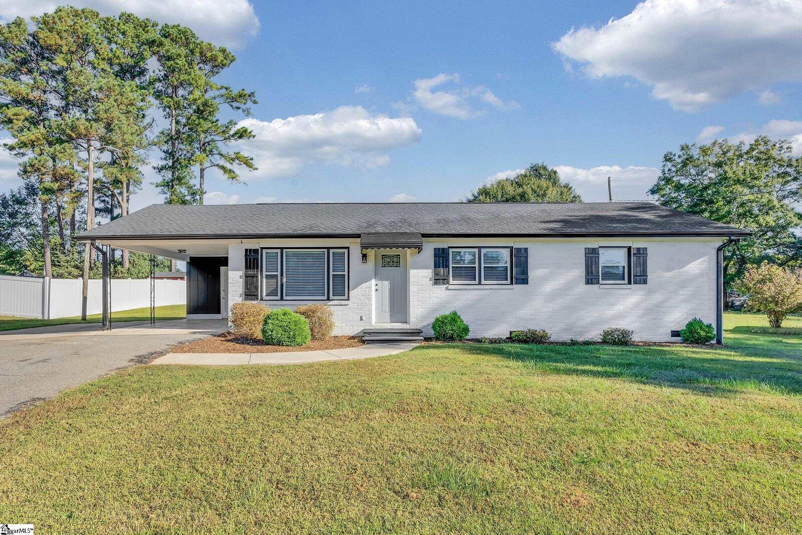 Property Photo:  271 Cherry Hill Road  SC 29307 