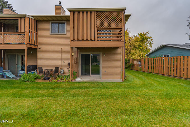 Property Photo:  1206 Portland Drive  ND 58504 
