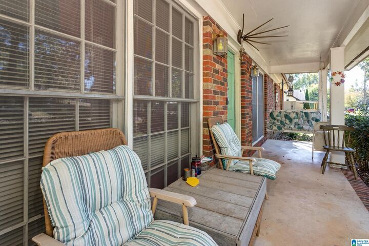 Property Photo: 1405 Valley Place AL 36207