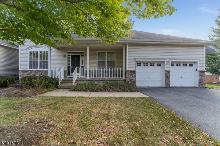 15 Colts Ln  Raritan Twp. NJ 08822 photo
