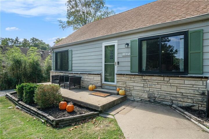 Property Photo:  4752 Belinder Road  KS 66205