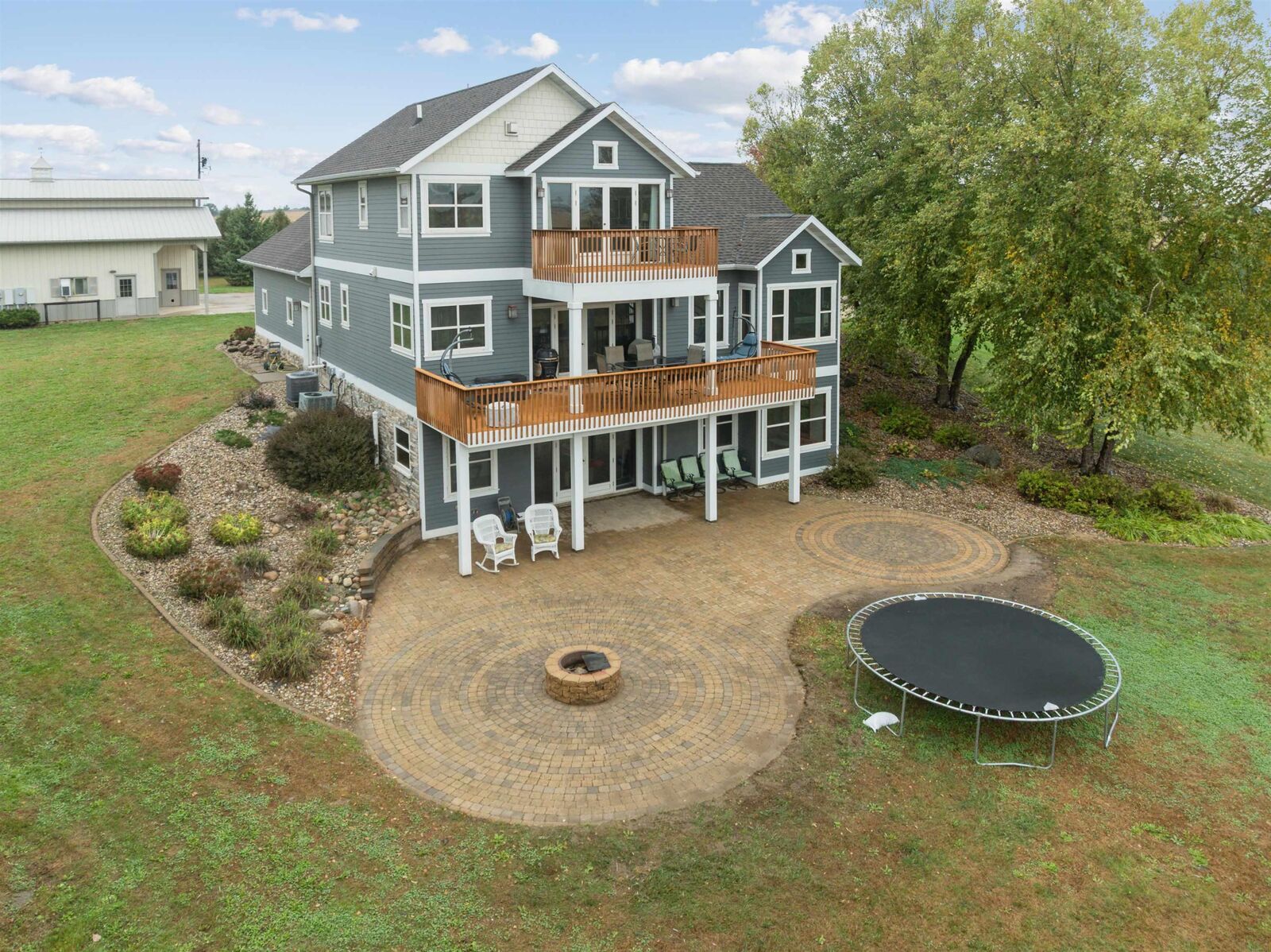 Property Photo: 2425 Bishop Avenue IA 50677