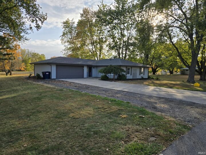 Property Photo: 4559 W 494 N IN 46750