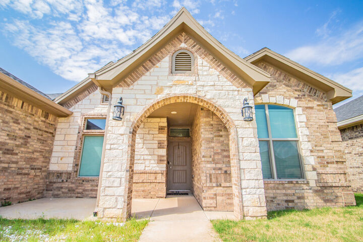 Property Photo: 7612 59th Street TX 79407