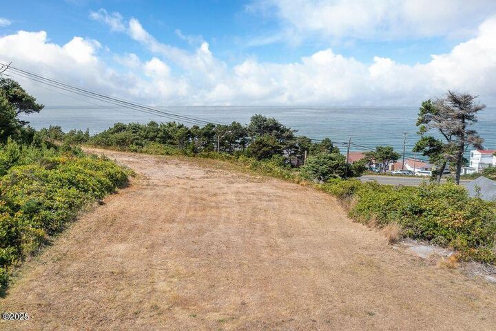 Property Photo: Tl 501&502 SE 39th Street OR 97367