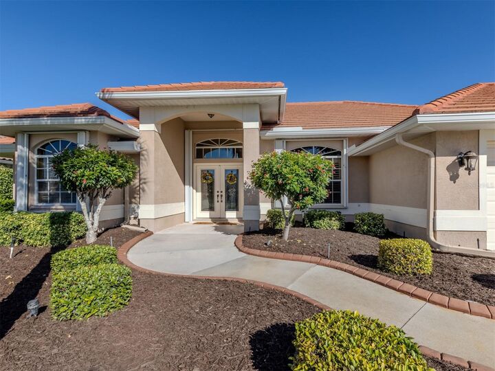 Property Photo:  503 Pennyroyal Place  FL 34293 