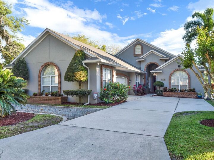 Property Photo: 1516 Briercliff Drive FL 32806