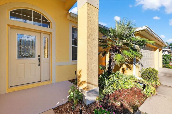 Property Photo:  3609 Belle Rose Drive  FL 34748