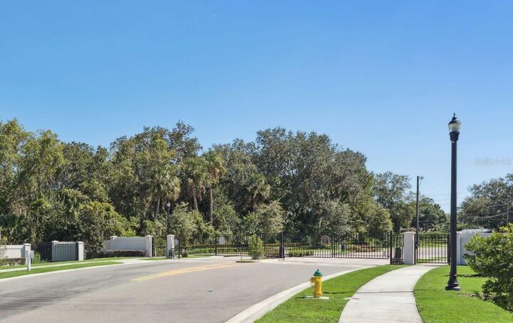 Property Photo: 1087 Conestoga Way FL 32771