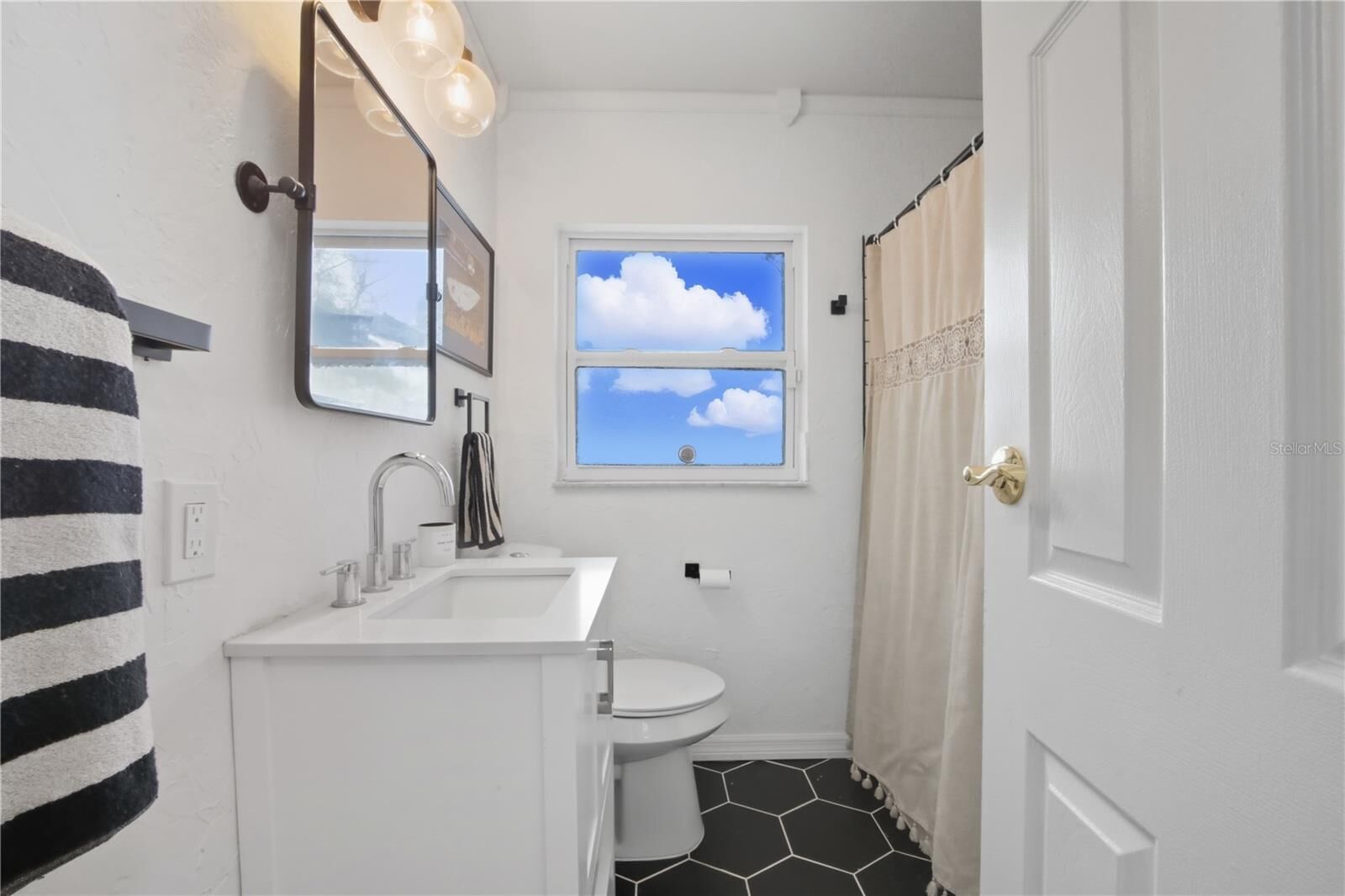 Property Photo:  1433 27th Avenue S  FL 33705 