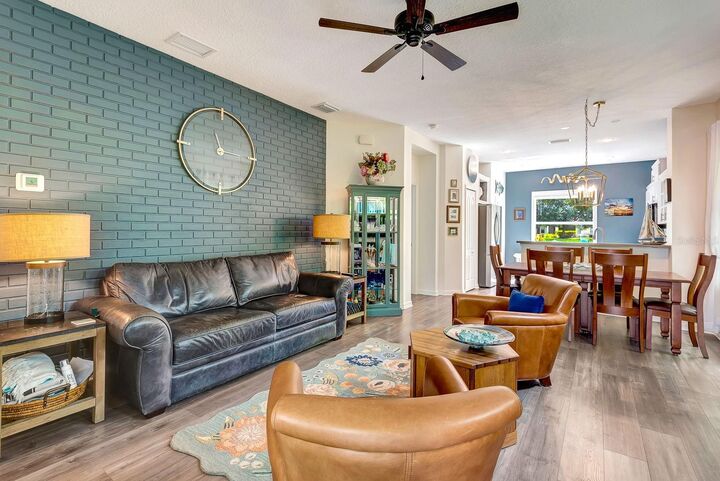 Property Photo: 5007 Boston Common Glen FL 34211