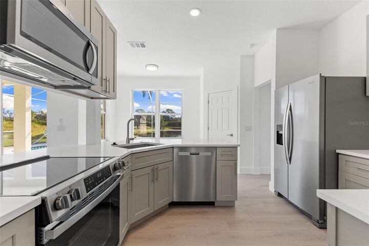 Property Photo:  6315 Sturbridge Court  FL 34238 