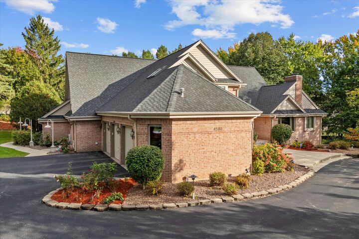 Property Photo: 4580 Somerset Ln WI 53045