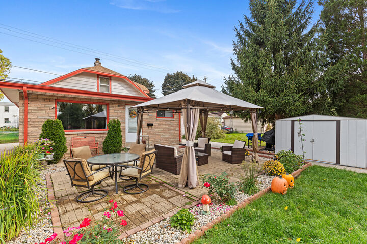 2352 S 79th St  West Allis WI 53219 photo