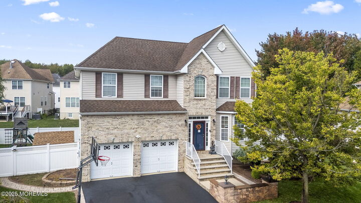 Property Photo:  60 Eddington Lane  NJ 08831 