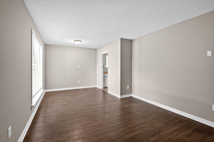 Property Photo:  3852 Edenburg Dr  TN 38127