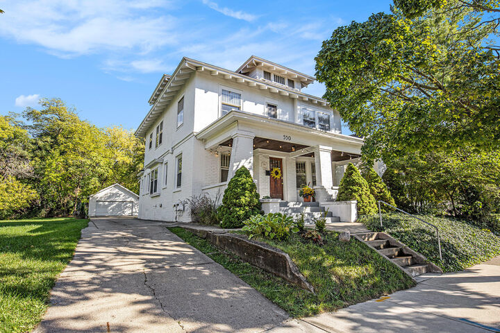 Property Photo:  550 Lafayette Avenue SE  MI 49503 