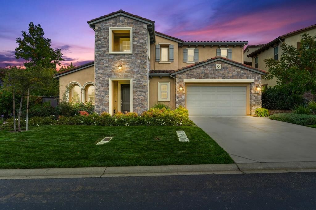 Property Photo: 507 Dali Court CA 95762
