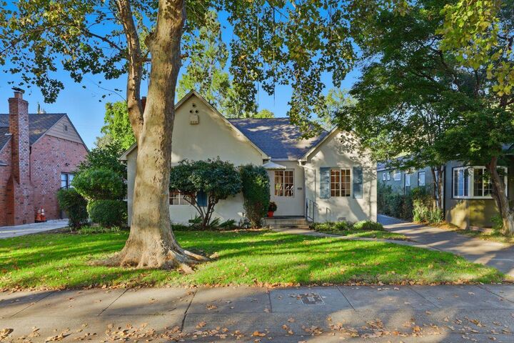 Property Photo: 1615 Vallejo Way CA 95818