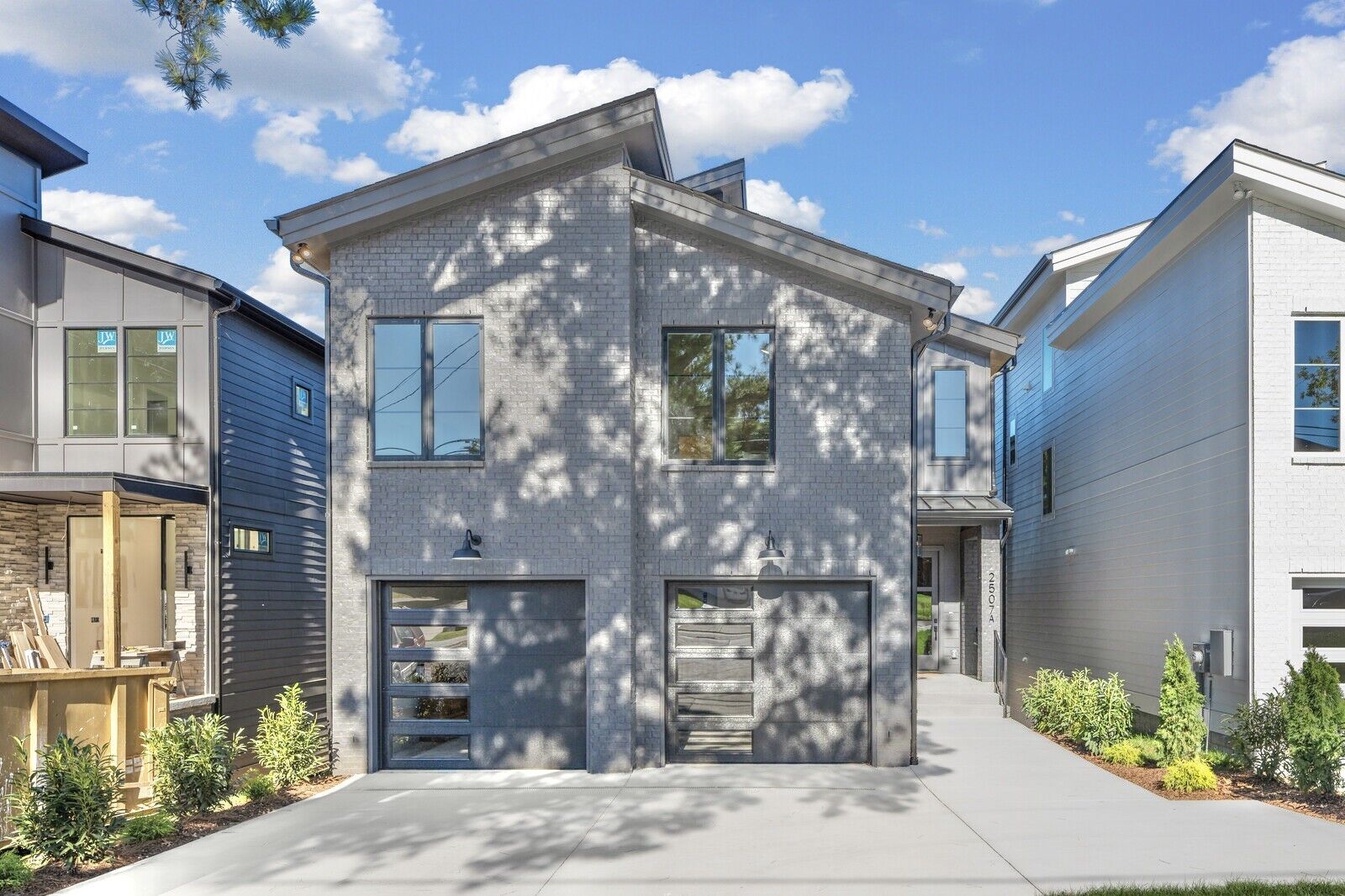 Property Photo: 2507A Barclay Dr TN 37206