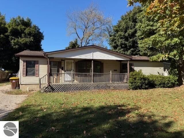 Property Photo:  520 Moyer Avenue  MI 48801 