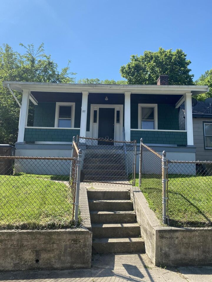 Property Photo: 1111 John Street KY 41016