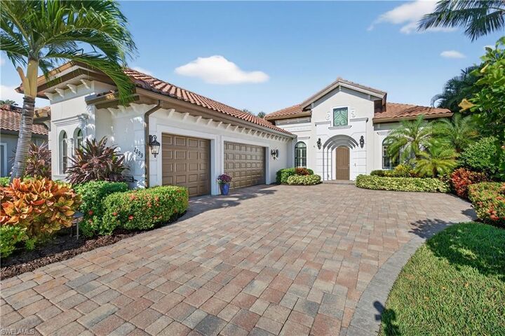 Property Photo:  7399 Acorn Way  FL 34119