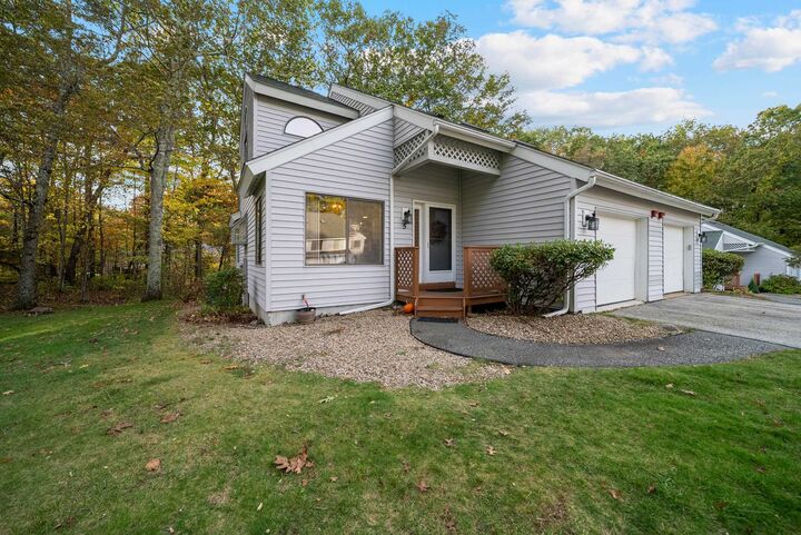 Property Photo: 5 Balsam Court NH 03811