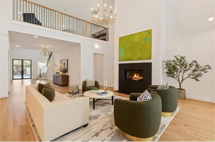 Property Photo:  10565 Cromwell Drive  TX 75229 