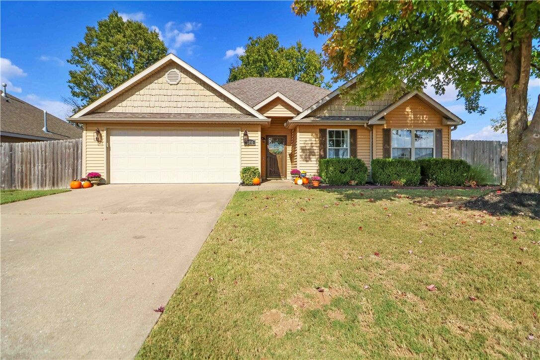 Property Photo: 3000 SW Wentworth Avenue AR 72713