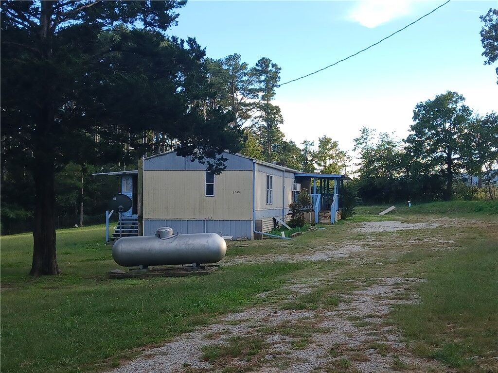 Property Photo:  12 County Road 4242  AR 72616