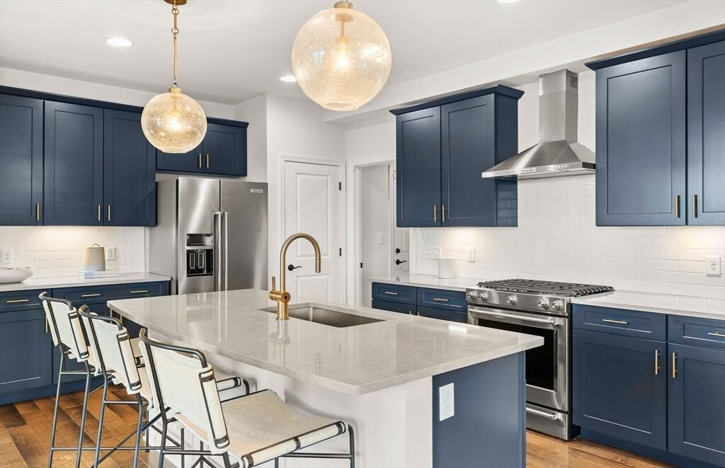 Property Photo:  32 East Point Drive 2  RI 02916 