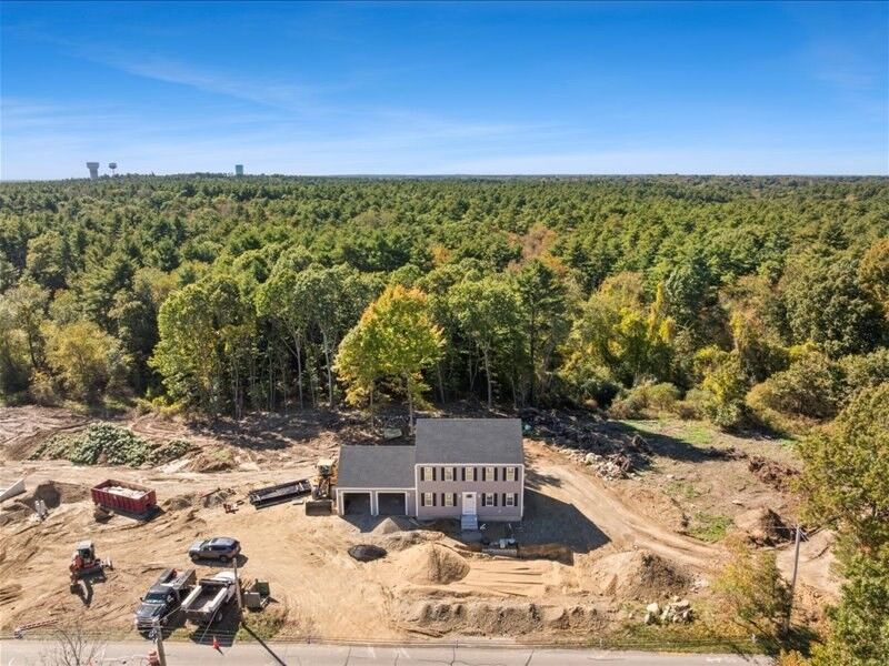 Property Photo:  306 Wood St  MA 02346 