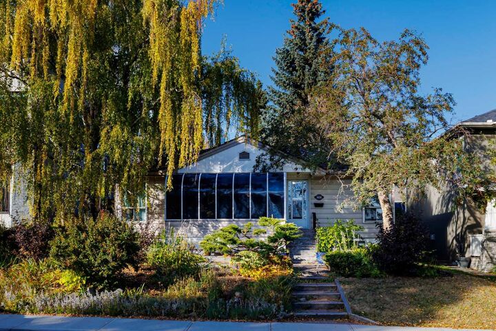 428 49 Avenue SW  Calgary AB T2S 1G2 photo
