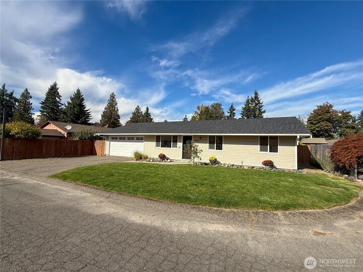 Property Photo: 2603 Mesa Verde Court S WA 98374